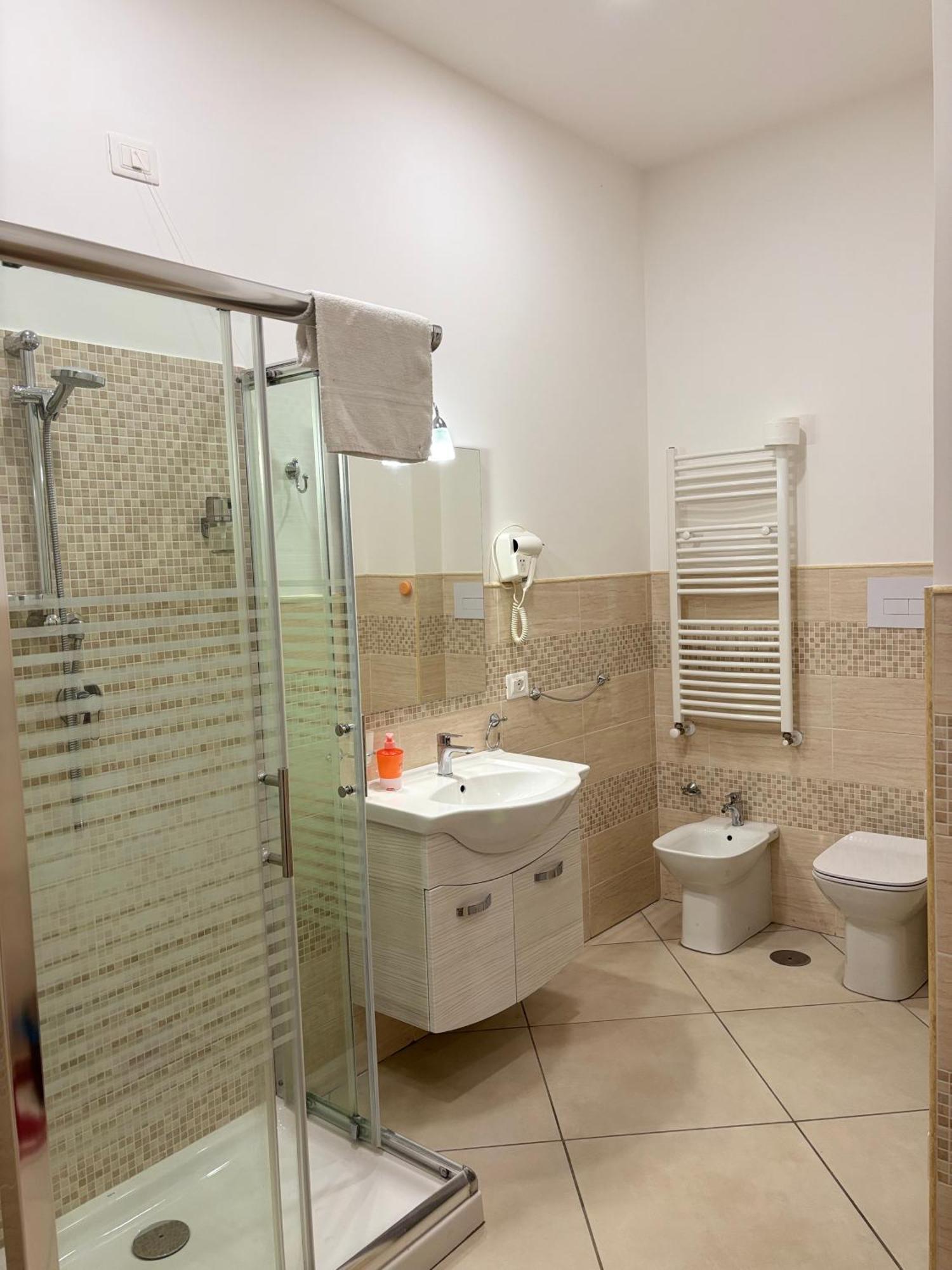 Serena Rooms Solofra ภายนอก รูปภาพ
