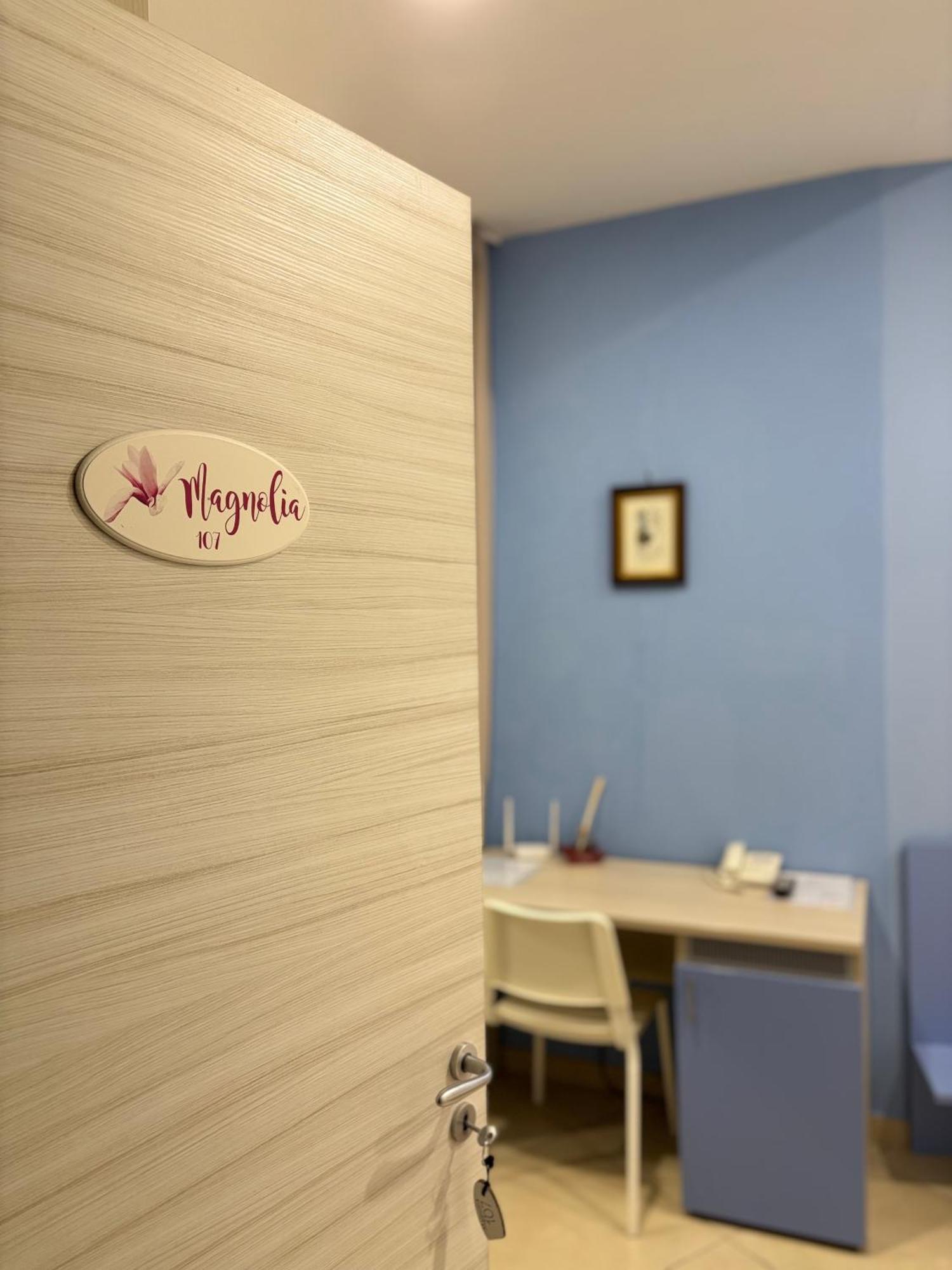 Serena Rooms Solofra ภายนอก รูปภาพ
